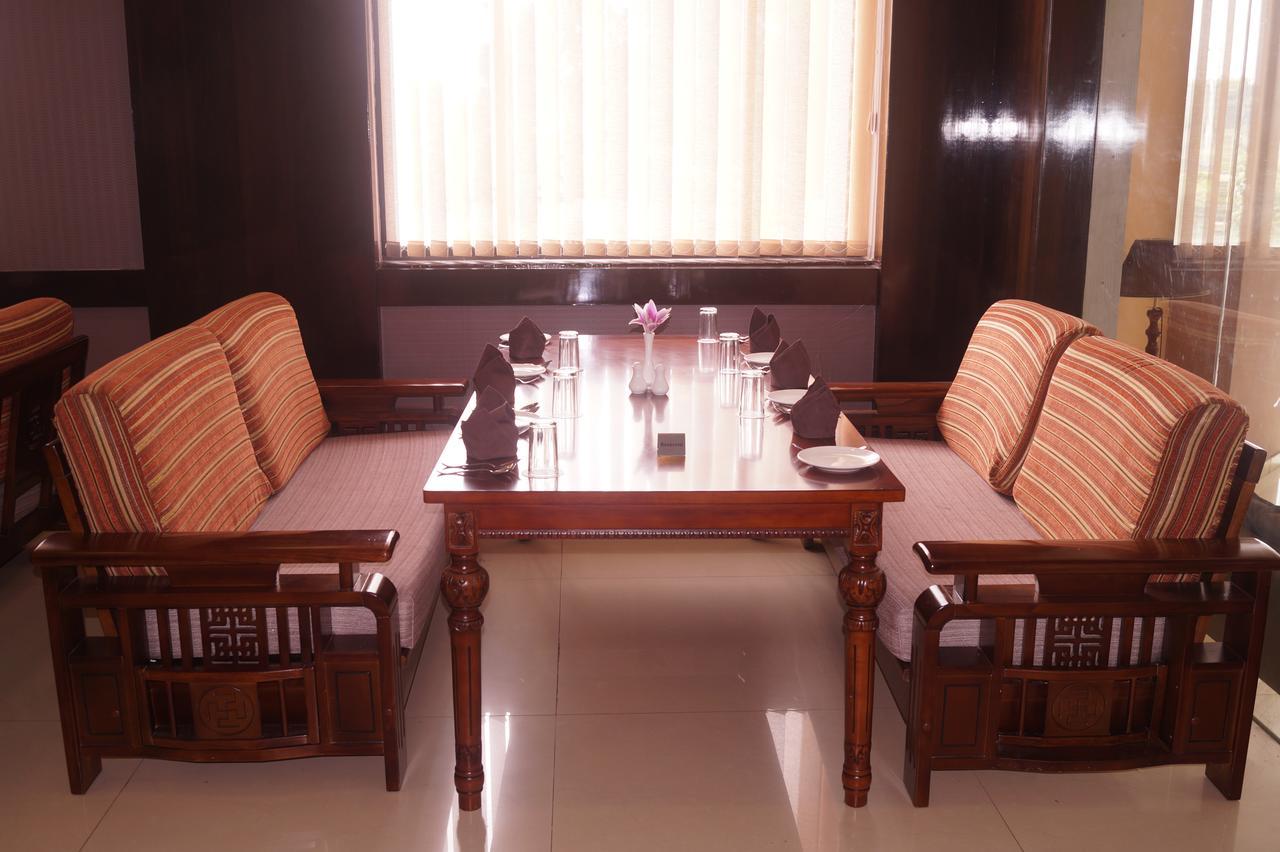 Kamlesh Continental Hotel Angul Bagian luar foto