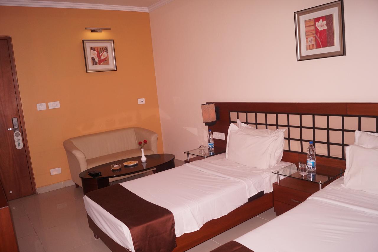 Kamlesh Continental Hotel Angul Ruang foto