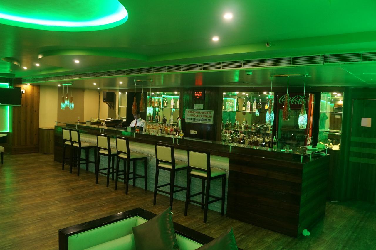 Kamlesh Continental Hotel Angul Bagian luar foto