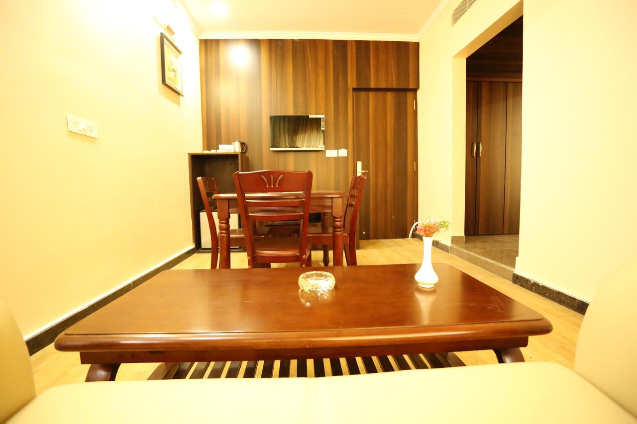 Kamlesh Continental Hotel Angul Ruang foto